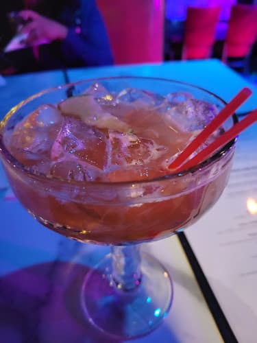 Hendrixx Ultra Lounge
