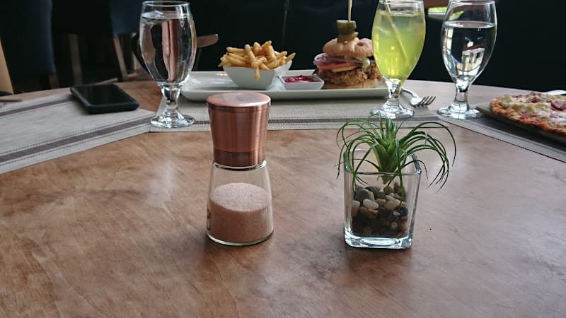 Savor Bar & Kitchen